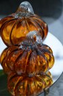 Glaspumpa, b�rnstensf�rgad, liten