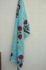 Sarong, "Blommor p� turkos botten"