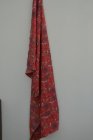 Sarong, "Korallr�d m blommor & fj�rilar"