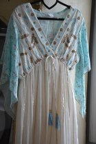 Kl�nning med brodyr, vit/turkos, one size, Gemini