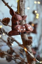 H�nge glittrande r�djur