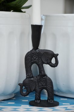 Ljusstake, jrn elefanter