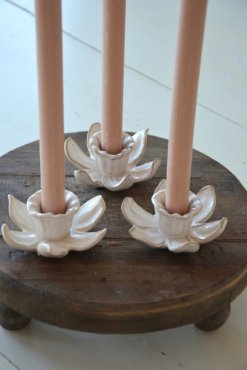 Ljusstake "P�sklilja" creme