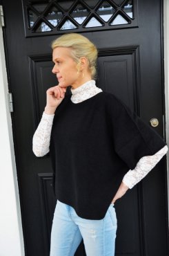 Poncho, stickad svart, one size