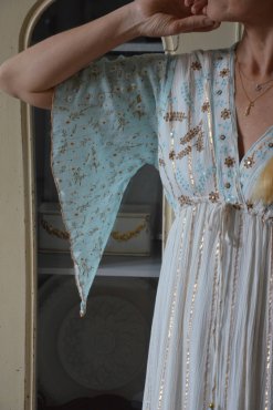 Kl�nning med brodyr, vit/turkos, one size, Gemini