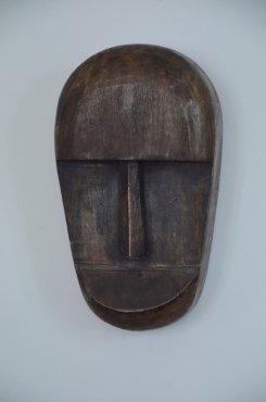 Trämask, Madam Stoltz