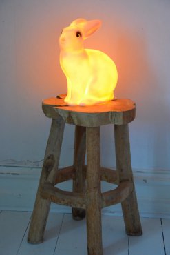 Klassisk kanin lampa vit