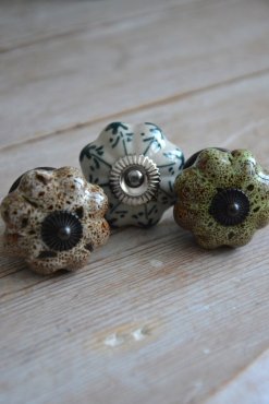 Porslinsknopp gr�nmix