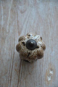 Porslinsknopp beigemix