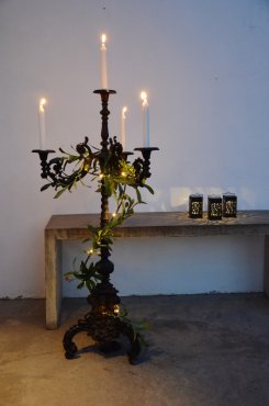Ljusslinga "Oliv", inne och utebelysning