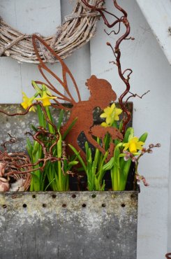 lva, Bernice, som plockar blommar