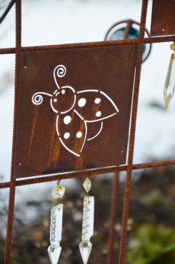Skylt till armeringsnt, Nyckelpiga
