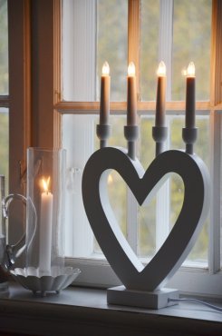 Ljusstake Vit Tr�hj�rta