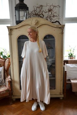 Klnning plisserad, offwhite, one size, TER I LAGER