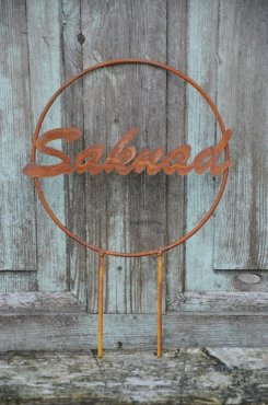 Saknad, ring