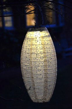 Solcellsdekoration avl�ng h�ngande