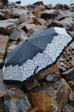 Paraply, svart spets, kort, Molly Marais